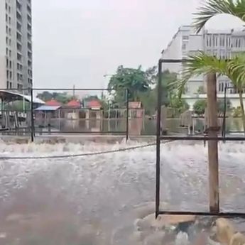 Kawasan Ancol Juga Terdampak Banjir Rob