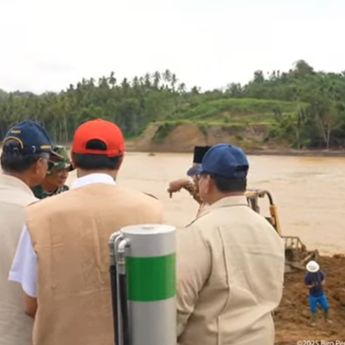 Tinjau Jembatan di Bireuen Aceh, Prabowo: Kita Kerja Terus, Mudah-Mudahan Dua Minggu