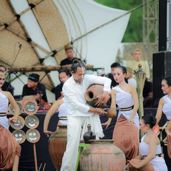 Festival Bengawan Tatap Landas: Dorong Ekonomi Lokal Lewat Wisata Edukasi