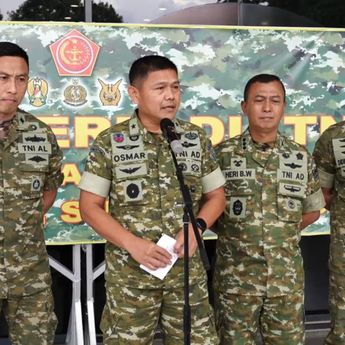 Bantuan Tanpa Henti: TNI Kerahkan Pesawat, Kapal Perang, dan Pasukan Berjalan Kaki untuk Menjangkau Daerah Terisolasi