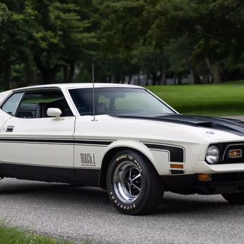 Ford Mustang Mach 1 1971, Ikon Klasik yang Tetap Memikat dan Terawat