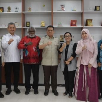 Dorong Kemandirian Desa, Kemendes Minta Papua Selatan Maksimalkan Potensi Cokelat hingga Emas