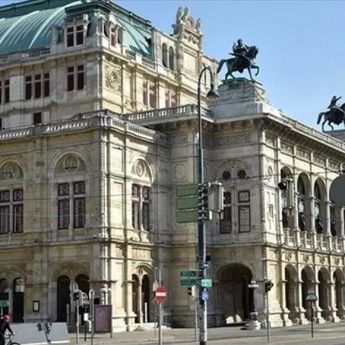Ratusan Siswa di Austria Protes Larangan Hijab bagi Anak Perempuan di Bawah 14 Tahun