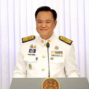 PM Anutin Charnvirakul Bubarkan DPR Thailand