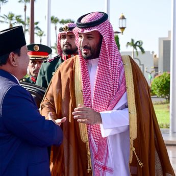 Via Telepon, Prabowo–MBS Bahas Progres Kampung Haji Indonesia
