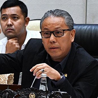 Komisi XI DPR RI Ingatkan Regulasi Tumpang Tindih Berisiko Menahan Laju Ekonomi