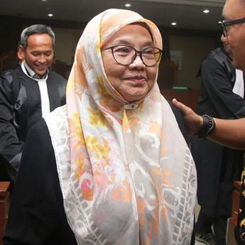 Cek Fakta: Video Mobil Eks Menkes Siti Fadilah Supari Terkena Ledakan Di Tol