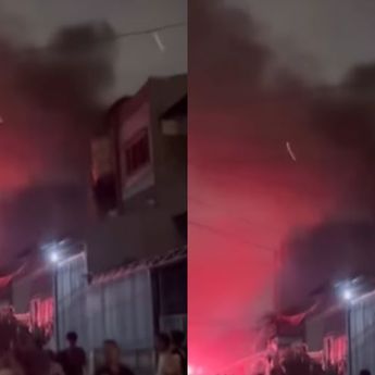 Kebakaran Hebat di Jalan Lindung Teluk Gong Penjaringan Jakut Malam Ini