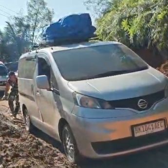 TNI Hadir! Jalur Tarutung&ndash;Sibolga Kini Kembali Terhubung Pascabencana Longsor