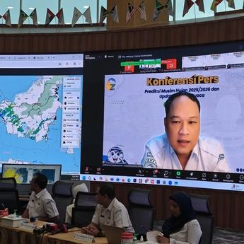 BMKG Imbau Waspada Hujan dan Gelombang Tinggi Jelang Natal dan Tahun Baru