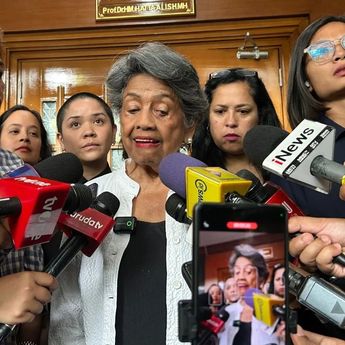 Ibunda Nadiem Makarim Berterima Kasih Sidang Ditunda