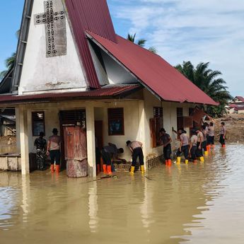Jelang Perayaan Natal, Polri Gencarkan Perbaikan Gereja dan Posko Ibadah di Sumut