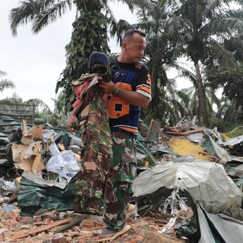 Kisah Prajurit TNI Terus Bertugas Pulihkan Aceh Tamiang Meski Istri Meninggal Tertimpa Longsor