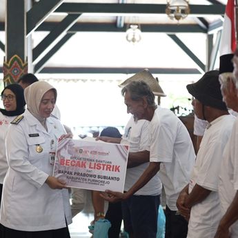 Dapat Becak Listrik, 200 Penarik Lansia Purworejo Doakan Prabowo: Sehat dan Banyak Rezeki