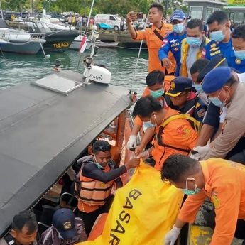 Polisi Identifikasi Jenazah Korban KM Putri Sakinah di Labuan Bajo