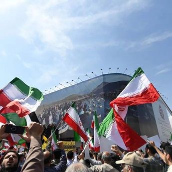 Biaya Hidup Melonjak, Aksi Protes Mahasiswa dan Pedagang Merebak di Iran