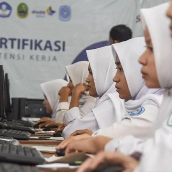 Ini Rata-Rata Nilai TKA SMA se-Indonesia 2025, Bahasa Inggris Terendah Nilai 26,33