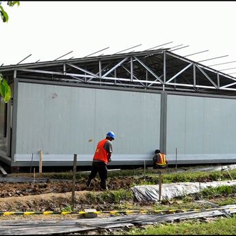 Warga Aceh Tamiang Semringah Lihat Pemerintah Bangun Rumah Sementara Pakai Bahan Premium