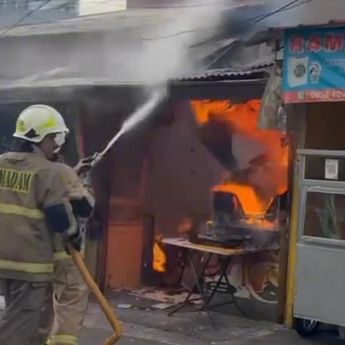 Rumah Makan Padang di Palmerah Kebakaran, Gara-gara Gas Bocor