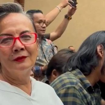 Christine Hakim hingga DJ Donny Hadir di Sidang Perdana Nadiem Makarim