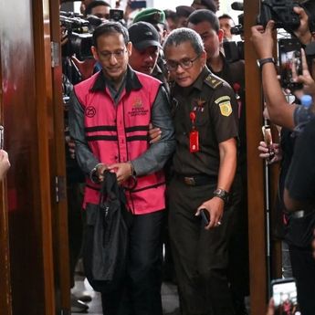 Jaksa Sebut Nadiem Diduga Gunakan Pengadaan Chromebook untuk Kepentingan Bisnis