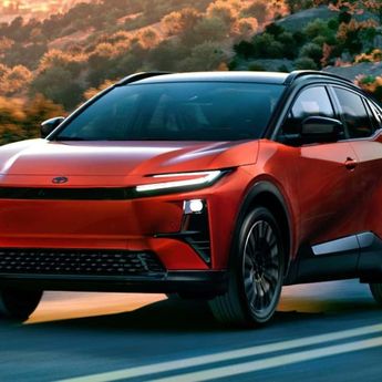 Siap Rilis Tahun Ini! Toyota C-HR 2026 Jadi Andalan Baru Mobil Listrik Terjangkau