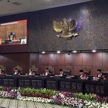 Anwar Usman Absen di Pembukaan Masa Sidang MK 2026 karena Lagi Umrah