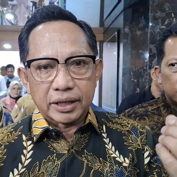 Mendagri Pimpin Satgas, Fokus Tangani Bencana di Sumatera