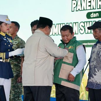 Sukses Panen Padi 8 Ton per Hektare, Petani Cianjur Raih Satyalancana Wira Karya dari Prabowo