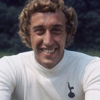 Legenda Tottenham Hotspur Martin Chivers Meninggal Dunia