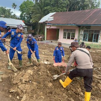 Pulihkan Insfrastruktur & Akses, Pembangunan Jembatan Bailey dan Armco di Sumbar-Sumut Terus Berlanjut