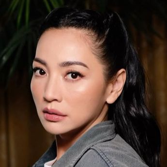 Hesti Purwadinata Dapat Ancaman karena Dukung Aurelie Lewat Buku Broken Strings