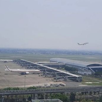 Cuaca Buruk, Sejumlah Pendaratan Pesawat di Soekarno-Hatta Dialihkan