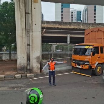 Dishub Jelaskan soal Penutupan Exit Tol Rawa Buaya yang Viral di Media Sosial