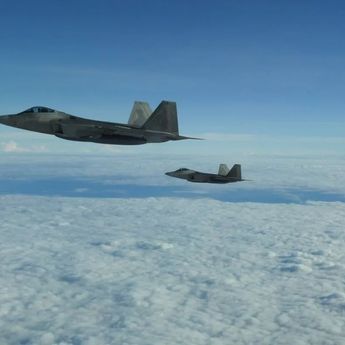 Pesawat Militer AS-Kanada Dijadwalkan Mendarat di Greenland, Ada Apa? 