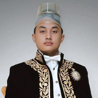 Dasco Dikunjungi Pakubuwono XIV, Bahas Konflik Keraton Solo