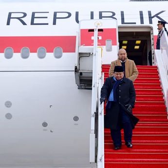 Tiba di Paris, Prabowo Dijadwalkan Bertemu Presiden Macron di Istana &Eacute;lys&eacute;e