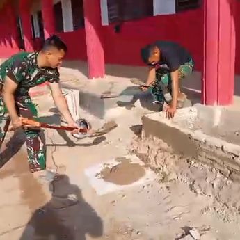 Sekolah Kembali Bersih Pascabencana, Anak-anak di Tapanuli Sekolah Lagi