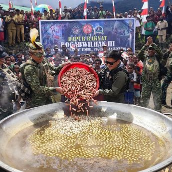 Kogabwilhan III Gelar Dapur Rakyat, Tingkatkan Gizi Masyarakat Papua