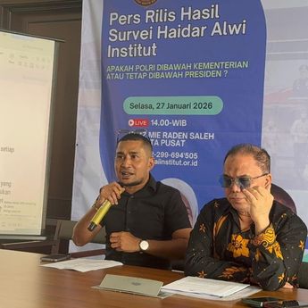 Hasil Survei: Mayoritas Publik Tolak Penempatan Polri di Bawah Kementerian