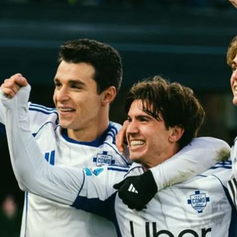 Como Melaju Perempat Final Coppa Italia Usai Gulung Fiorentina 3-1