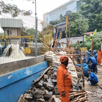 Petogogan Masih Tergenang, Banjir Capai 45 Sentimeter