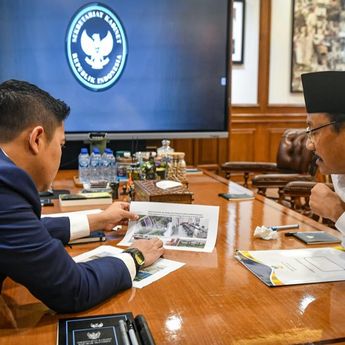 Seskab Teddy dan Mensos Gus Ipul Ketemu, Bahas Perluasan dan Kolaborasi Sekolah Rakyat