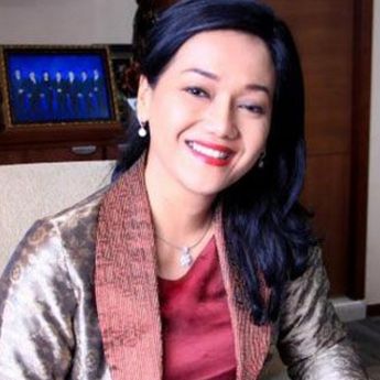 Profil Friderica Widyasari Dewi, dari Artis Lawas, Istri Kepala BNPT Kini Ketua OJK yang Baru