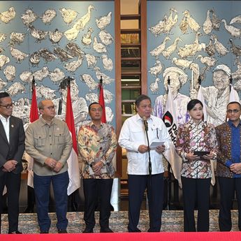 Transisi Kepemimpinan Aman, Pemerintah Pastikan Bursa dan OJK Tetap Berjalan Normal