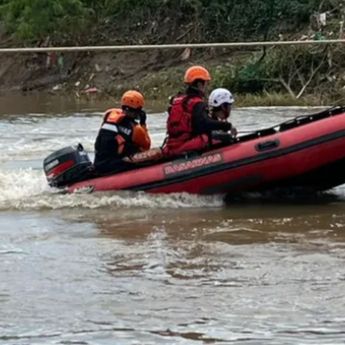 Pemuda Dilaporkan Tenggelam di Kali Bekasi, Jasad Korban Belum Ditemukan