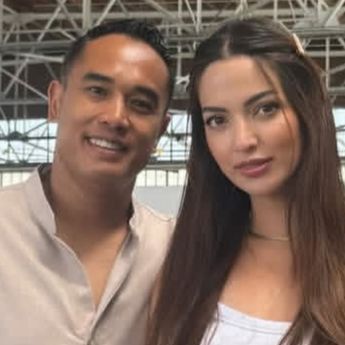 Manajer Bantah Isu Nia Ramadhani Gugat Cerai Ardi Bakrie