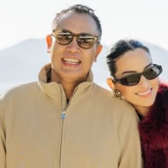 Nia Ramadhani Bantah Cerai dengan Ardi Bakrie