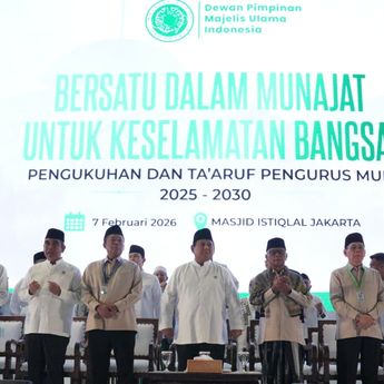 Prabowo Kukuhkan Pengurus MUI 2025&ndash;2030: Hari Ini Lambang Bersatunya Ulama dan Umara