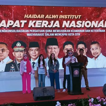 Dasco hingga Kapolri Raih Penghargaan, Dinilai Baik Jalankan Peran